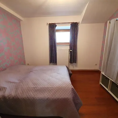 Lilas, Loft 2 A 8 Personnes, Avec Salle De Jeux Et Dans La Lejlighed