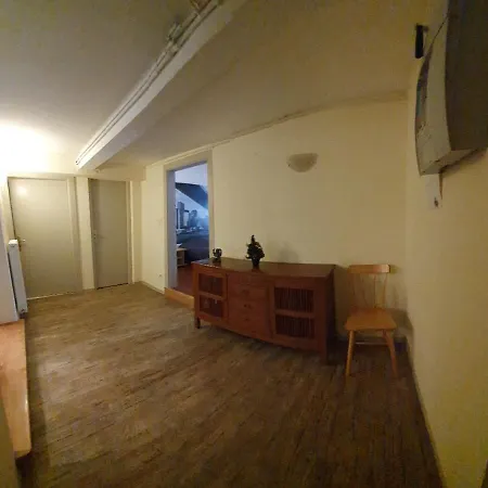 Lilas, Loft 2 à 8 Personnes, Avec Salle De Jeux Et Dans La Résidence Appartement *