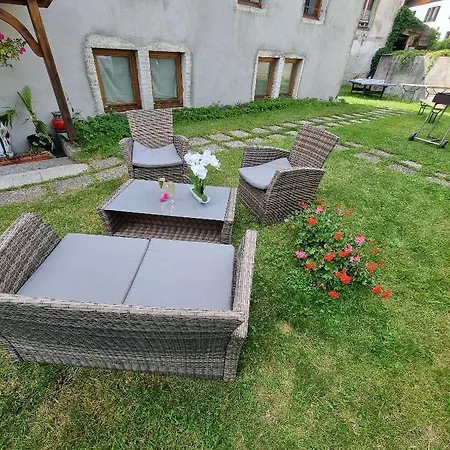 Lilas, Loft 2 à 8 Personnes, Avec Salle De Jeux Et Dans La Résidence *