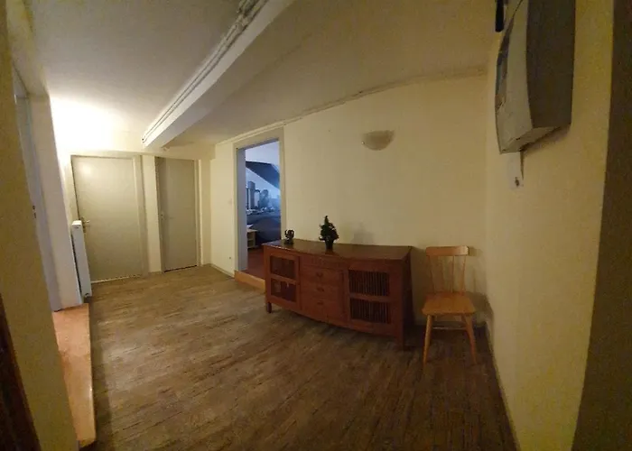 Lilas, Loft 2 A 8 Personnes, Avec Salle De Jeux Et Dans La Apartment *