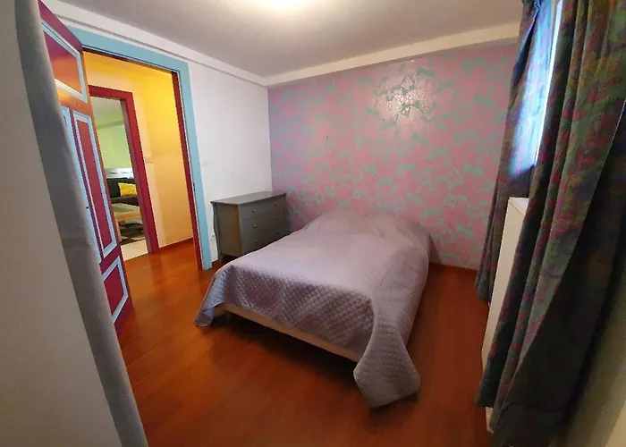 Apartment Lilas, Loft 2 A 8 Personnes, Avec Salle De Jeux Et Dans La *