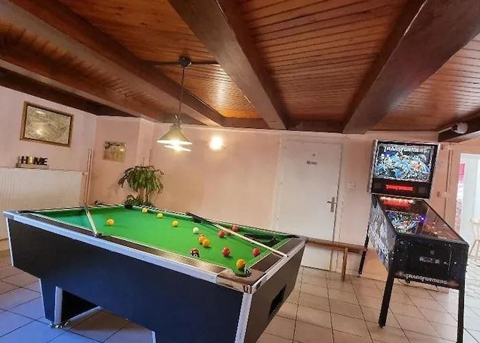 Apartment Lilas, Loft 2 A 8 Personnes, Avec Salle De Jeux Et Dans La